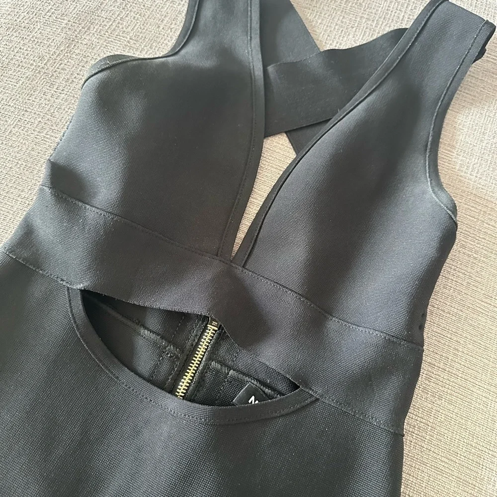 NAVEN - Revolve black bodycon dress size small​​​​ - Picture 3 of 7